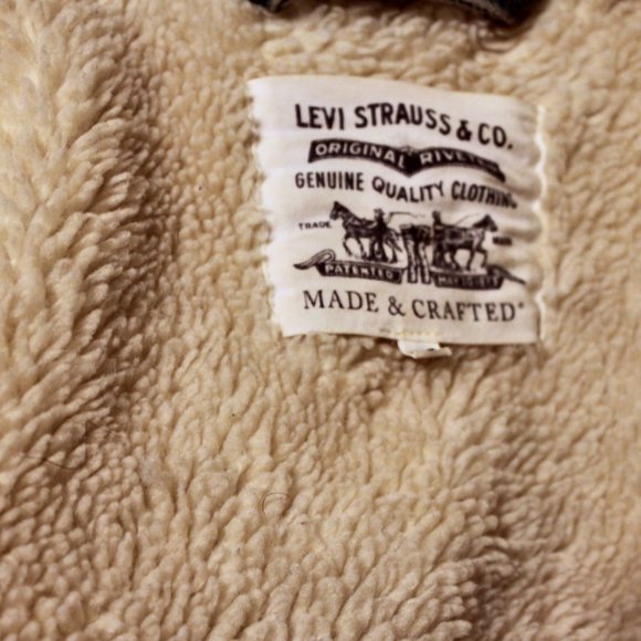 Levi Cropped Sherpa Trucker Jacket Light Medium-wash - Picture 5 of 7